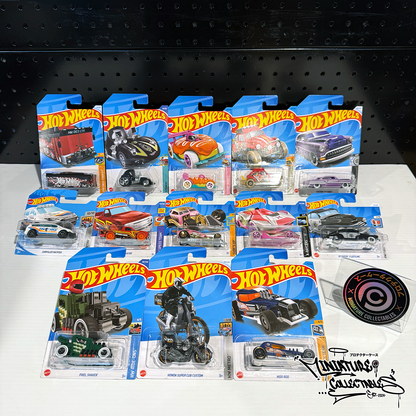 Hot Wheels - Mainline Treasure Hunt Pack, 13 Assorted Cars